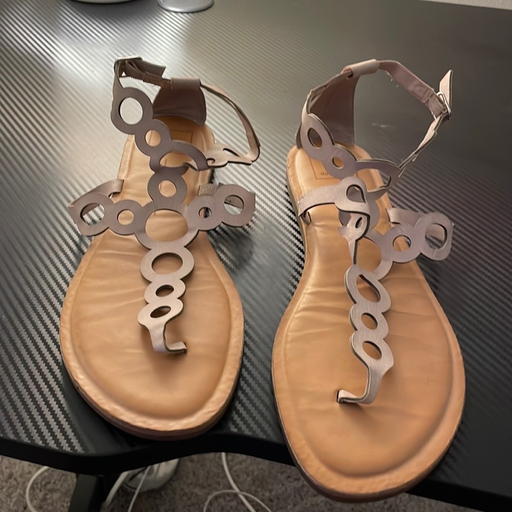 Dolce vita sandals